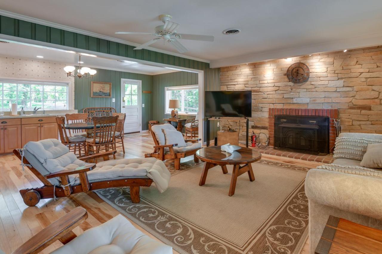 Waterfront Annapolis Home Fire Pit And Fishing Pier Exterior foto
